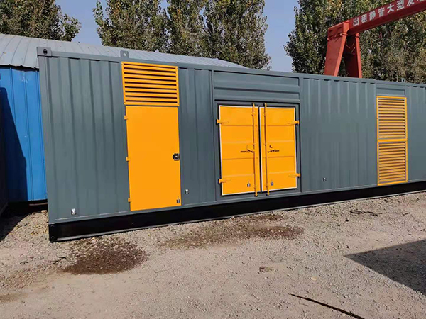 阳江镇300kw 柴油发电机组用多大的空气开关？