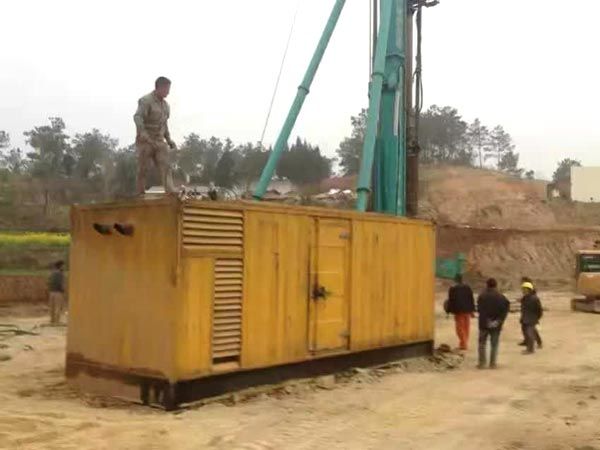 阳江镇如何判断水冷式机油散热器密封件是否需要更换？